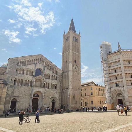 Luxury 3 Al Duomo Di Parma Apartamento Exterior foto