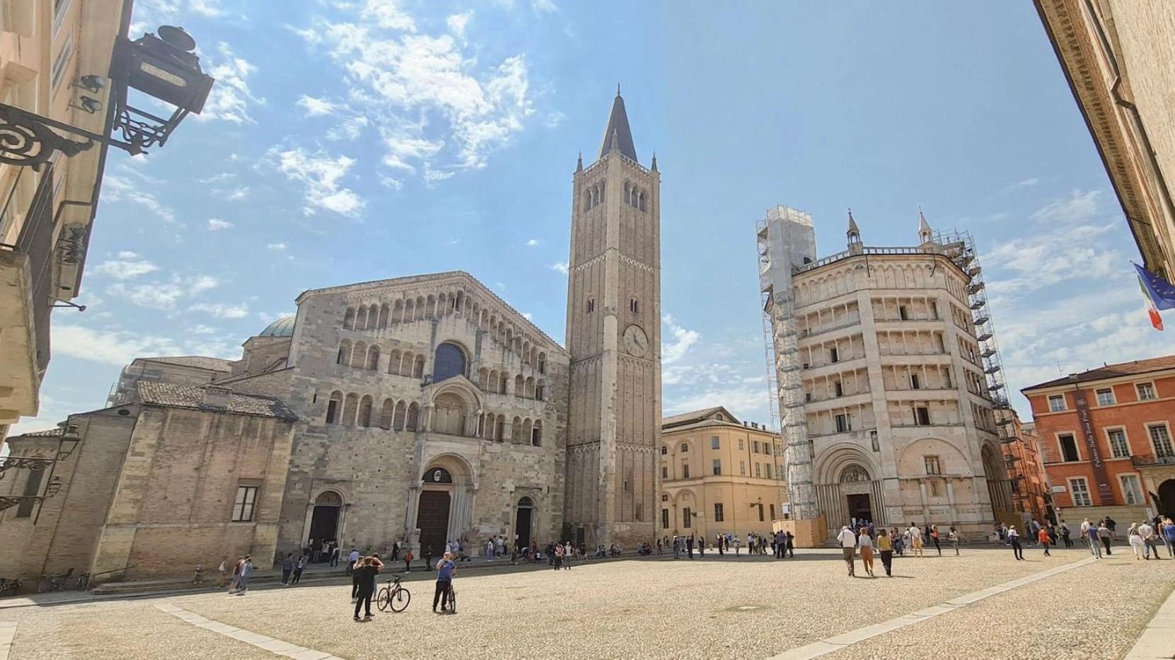 Luxury 3 Al Duomo Di Parma Apartamento Exterior foto